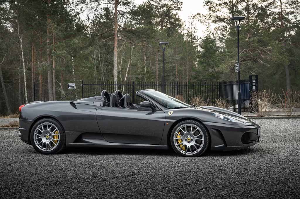 Fredric Palmqvist Cars köper och säljer lyxbilar i Stockholm
